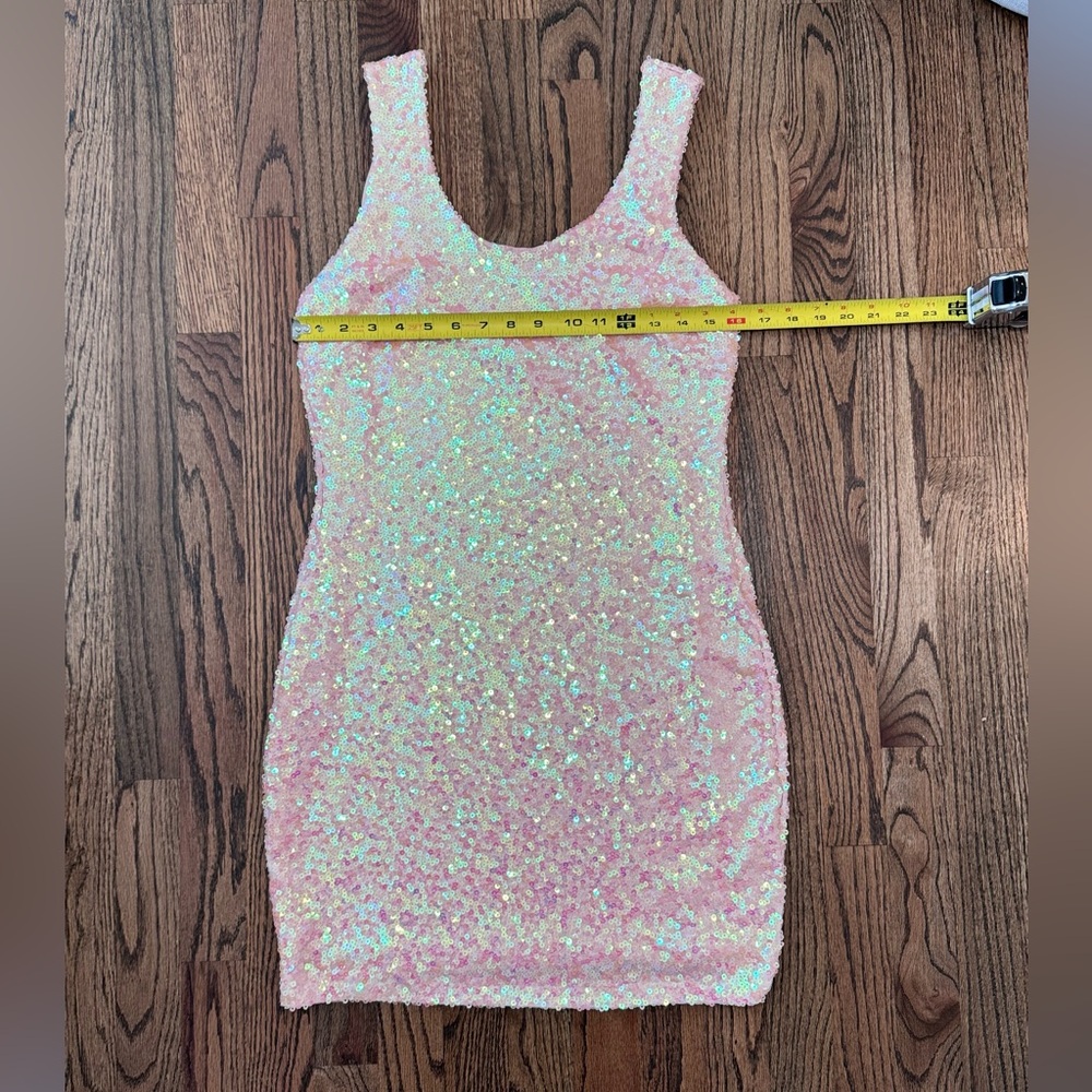 Dainty Hooligan NWT Pink Iridescent Sequin Stretch Dress Size Large - Picture 5 of 10